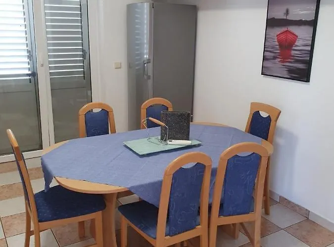 Comfort With Big Balcony - Apartamento Zadar