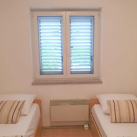 Comfort With Big Balcony - Apartment
