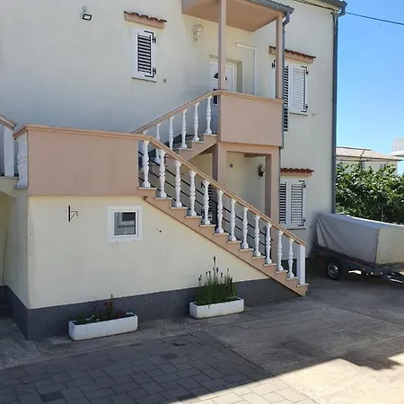 Comfort With Big Balcony - Apartment Zadar