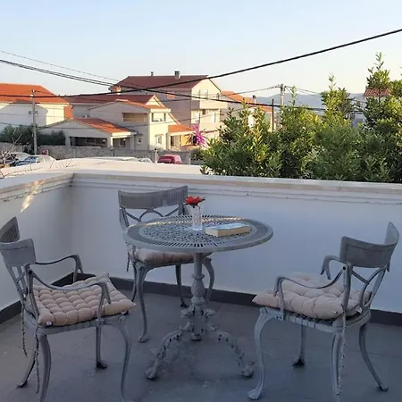 Apartment Comfort With Big Balcony -